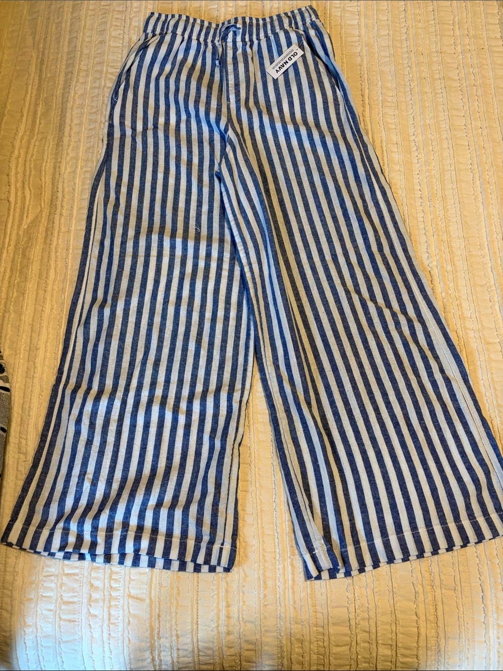 NWT Girl’s Old Navy Blue and White Striped Wide-Leg Pants